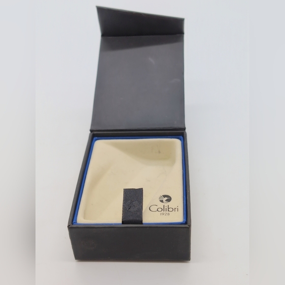 Colibri Branded Black Box with Hummingbird Logo 3x4 In - Picture 4 of 6